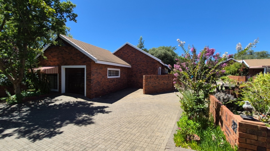 3 Bedroom Property for Sale in Dan Pienaar Free State